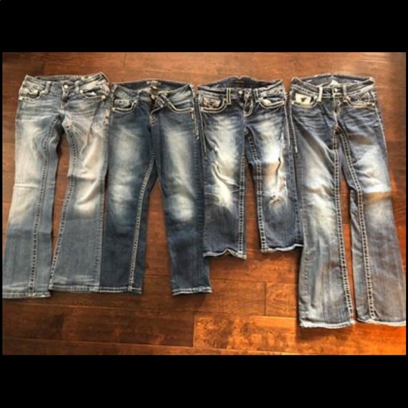 Jeans/capris - Picture 2 of 2